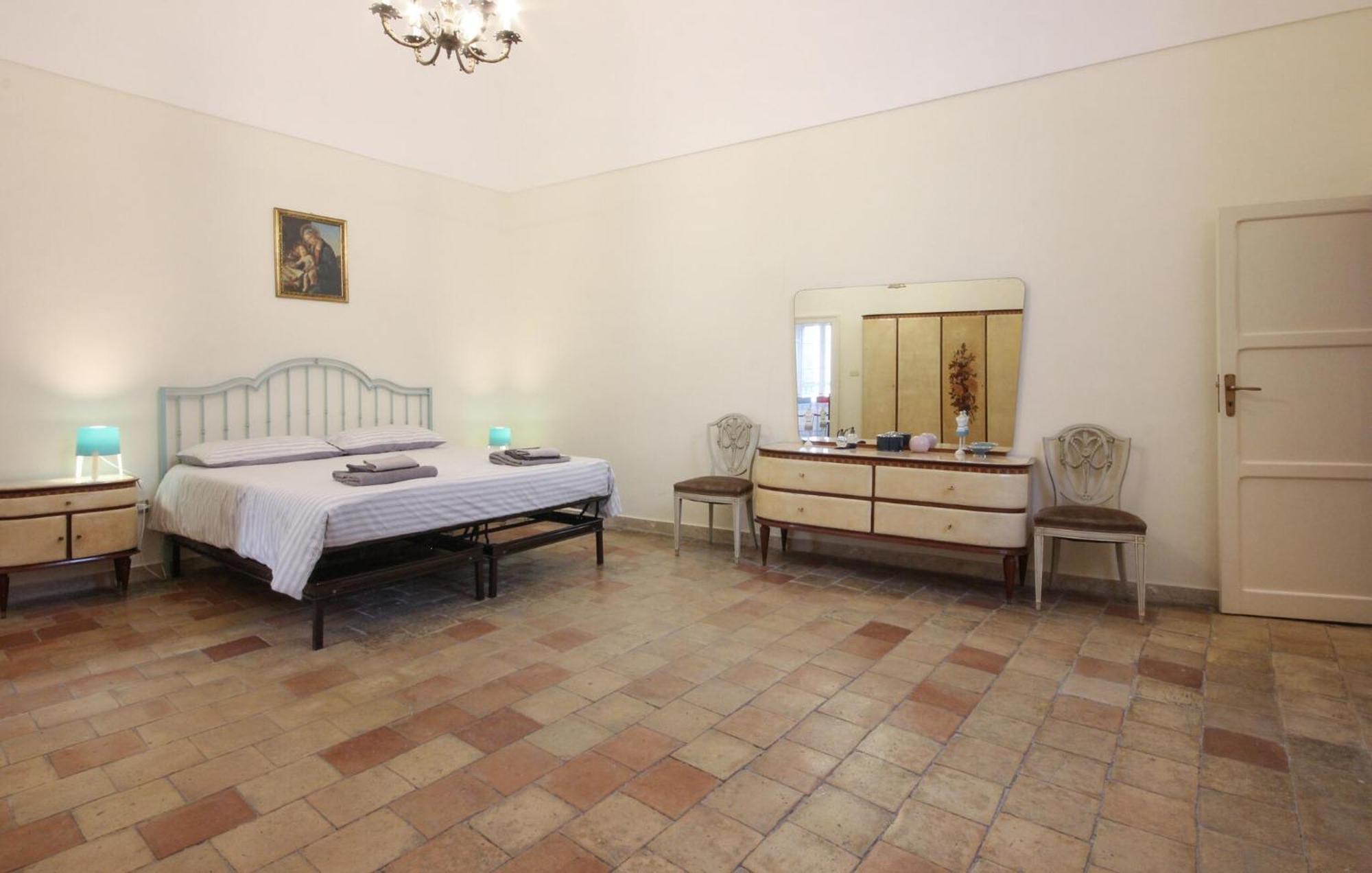 Awesome Apartment In Gravina In Puglia -Ba- Exterior foto